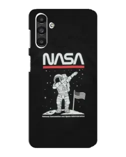 Чехол для Samsung Galaxy M34 (5G) с картинкой «NASA — шагаем по Луне»