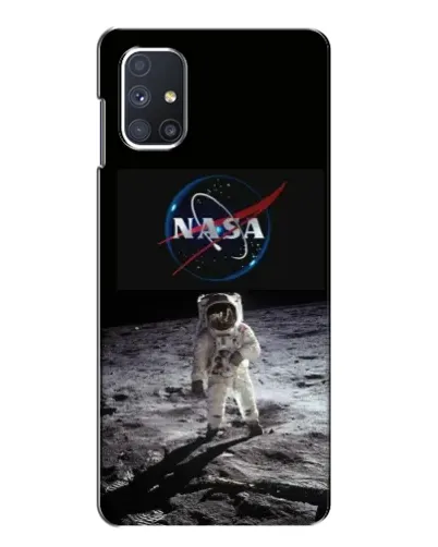 Чехол для Samsung Galaxy M51 с картинкой «Астронавт на Луне»