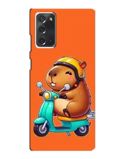 Чехол для Samsung Galaxy Note 20 с картинкой «Капибара на скутере»