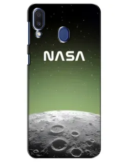 Чехол для Samsung Galaxy M20 (M205) с картинкой «NASA — лунный градиент» Чехол для Samsung Galaxy M20 (M205) с картинкой «NASA — лунный градиент»