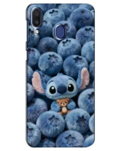 Чехол для Samsung Galaxy M20 (M205) с картинкой «Стич и голубика» Чехол для Samsung Galaxy M20 (M205) с картинкой «Стич и голубика»