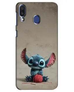 Чехол для Samsung Galaxy M20 (M205) с картинкой «Стич на коричневом фоне» Чехол для Samsung Galaxy M20 (M205) с картинкой «Стич на коричневом фоне»