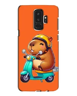Чехол для Samsung Galaxy S9 Plus (G965) с картинкой «Капибара на скутере» Чехол для Samsung Galaxy S9 Plus (G965) с картинкой «Капибара на скутере»