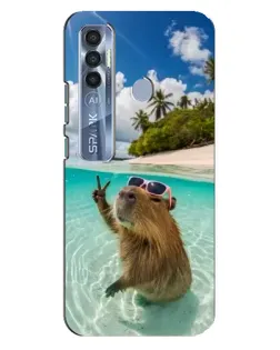 Чехол для TECNO Spark 7 Pro с картинкой «Капибара на море»