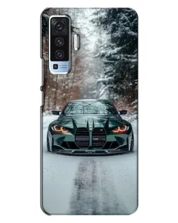 Чехол для Vivo X50 с картинкой «BMW в зимнем лесу»