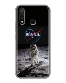 Чехол для Vivo Y19 с картинкой «Астронавт на Луне»