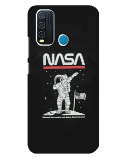 Чехол для Vivo Y30 с картинкой «NASA — шагаем по Луне»