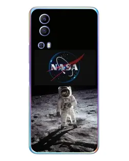 Чехол для Vivo Y72 с картинкой «Астронавт на Луне» Чехол для Vivo Y72 с картинкой «Астронавт на Луне»