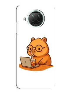 Чехол для Xiaomi Mi 10i с картинкой «Капибара с ноутбуком» Чехол для Xiaomi Mi 10i с картинкой «Капибара с ноутбуком»