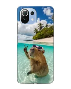 Чехол для Xiaomi Mi 11i с картинкой «Капибара на море»