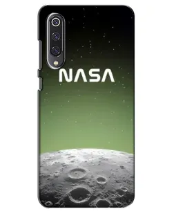 Чехол для Xiaomi Mi 9 SE с картинкой «NASA — лунный градиент» Чехол для Xiaomi Mi 9 SE с картинкой «NASA — лунный градиент»
