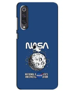 Чехол для Xiaomi Mi 9 SE с картинкой «NASA — лунная миссия» Чехол для Xiaomi Mi 9 SE с картинкой «NASA — лунная миссия»