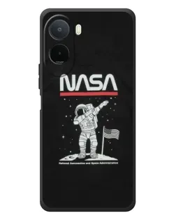 Чехол для Xiaomi Poco C81 Pro с картинкой «NASA — шагаем по Луне»