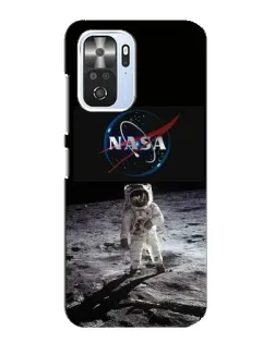 Чехол для Xiaomi POCO F3 с картинкой «Астронавт на Луне»