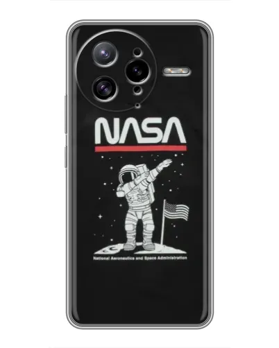 Чехол для Xiaomi POCO F7 Ultra с картинкой «NASA — шагаем по Луне»