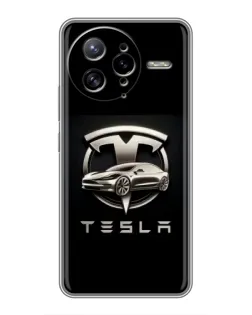 Чехол для Xiaomi POCO F7 Ultra с картинкой «Tesla — серебристое авто»