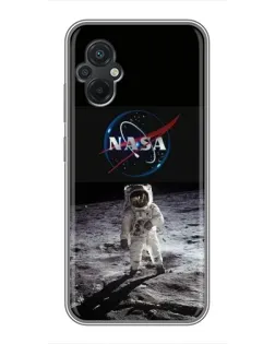 Чехол для Xiaomi POCO M5 с картинкой «Астронавт на Луне»