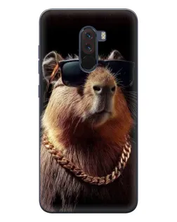 Чехол для Xiaomi POCO F1 с картинкой «Капибара золотая цепь»