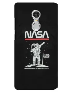 Чехол для Xiaomi Redmi 5 с картинкой «NASA — шагаем по Луне» Чехол для Xiaomi Redmi 5 с картинкой «NASA — шагаем по Луне»