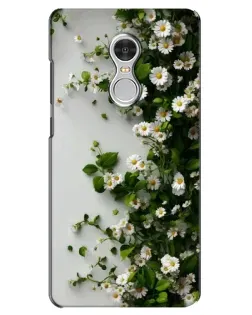 Чехол для Xiaomi Redmi 5 с картинкой «Ветка мелких белых цветов»