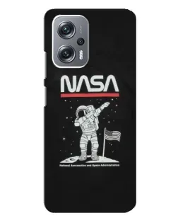 Чехол для Xiaomi Redmi Note 12 Pro Plus с картинкой «NASA — шагаем по Луне»