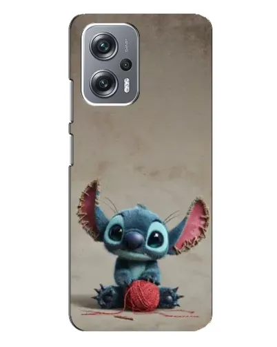 Чехол для Xiaomi Redmi Note 12 Pro Plus с картинкой «Стич на коричневом фоне»