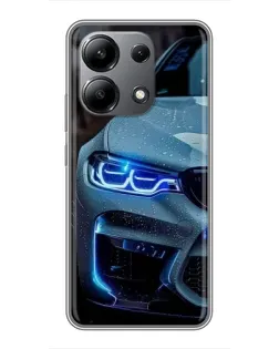 Чехол для Xiaomi Redmi Note 13 (4G) с картинкой «Взгляд BMW с синими фарами» Чехол для Xiaomi Redmi Note 13 (4G) с картинкой «Взгляд BMW с синими фарами»