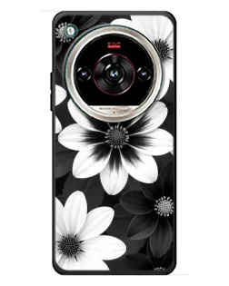 Чехол для ZTE Nubia Focus 2 Ultra с картинкой «Монохромные астры»
