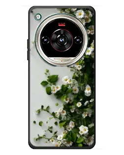 Чехол для ZTE Nubia Focus 2 Ultra с картинкой «Ветка мелких белых цветов»