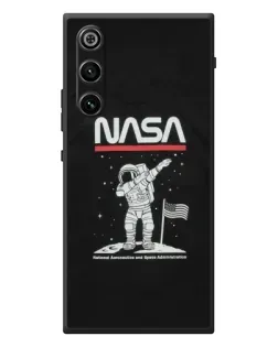 Чехол для ZTE Nubia RedMagic 10 Air с картинкой «NASA — шагаем по Луне» Чехол для ZTE Nubia RedMagic 10 Air с картинкой «NASA — шагаем по Луне»