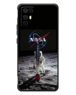 Чехол для ZTE Nubia RedMagic 6R с картинкой «Астронавт на Луне»