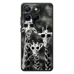 Силиконовый чехол с КАРТИНКАМИ лето для Motorola Edge 70 Fusion (AlphaPrint) (Жирафы в очках)