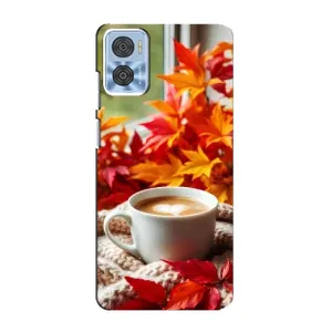 Чехол с уникальным дизайном «Осень с кофе» для Motorola MOTO E22