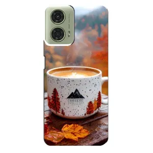 Чехол с уникальным дизайном «Осень с кофе» для Motorola MOTO G24 (Кофе на природе)