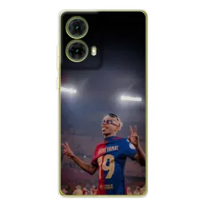 Чохол з футболістом Ламін Ямаль Motorola MOTO G85 (Ямаль на стадіоні)