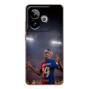 Чохол з футболістом Ламін Ямаль Realme GT 7 (Ямаль на стадіоні)