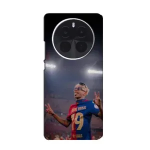 Чехол с футболистом Ламин Ямаль Realme GT5 Pro (Ямаль на стадионе)