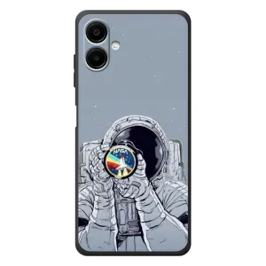 Чехол NASA для Samsung Galaxy A08 (AlphaPrint) (Космонавт фото)