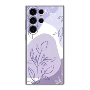 Силиконовый чехол с принтом в цветах на Samsung Galaxy S22 Ultra (Фиолетовые листья абстракция)