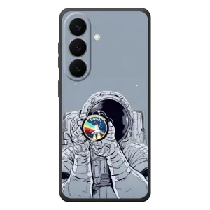 Чехол NASA для Samsung Galaxy S26 Plus (AlphaPrint) (Космонавт фото)