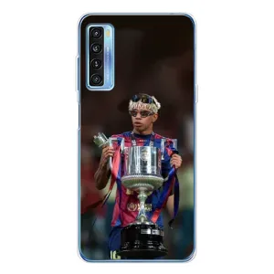 Чехол с футболистом Ламин Ямаль TCL 20L Plus (Ямаль с кубком)