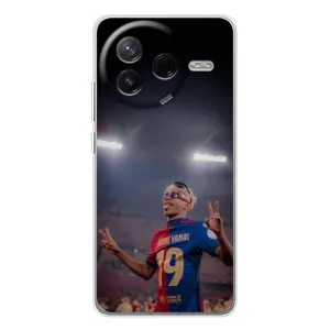 Чохол з футболістом Ламін Ямаль Xiaomi Civi 4Pro (Ямаль на стадіоні)