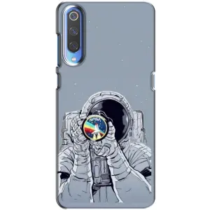 Чехол NASA для Xiaomi Mi 9 (AlphaPrint) (Космонавт фото)