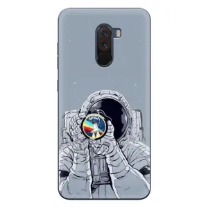 Чехол NASA для Xiaomi POCO F1 (AlphaPrint) (Космонавт фото)